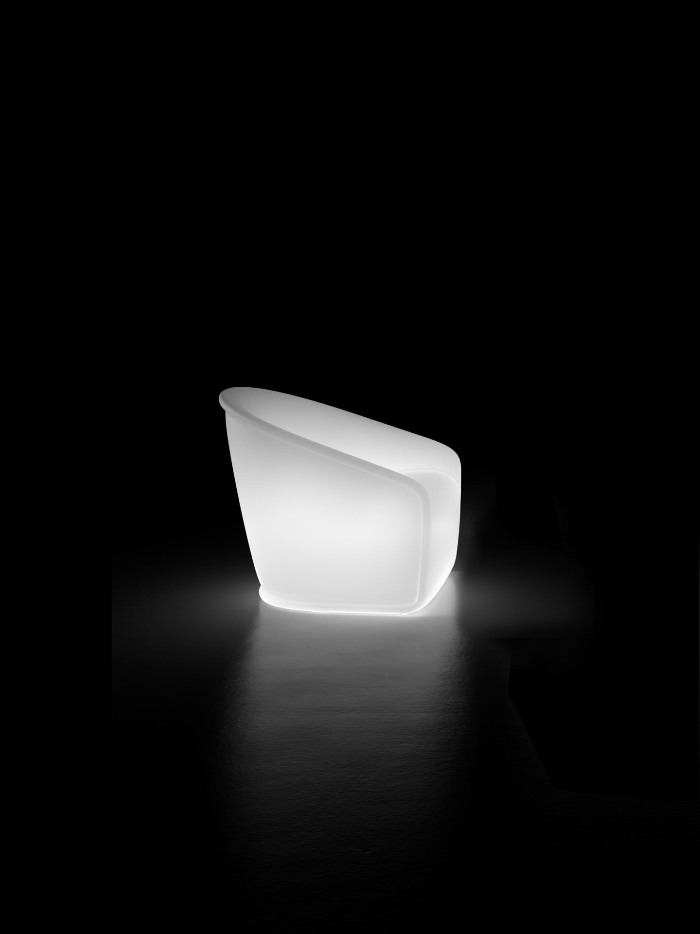 SETTEMBRE Armchair Light _design Luca Nichetto_HighRes
